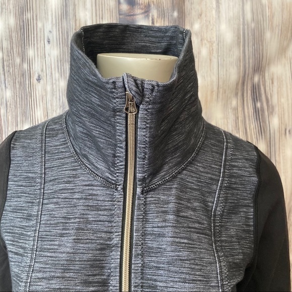 Lululemon Daily Yoga Jacket - Picture 4 of 9